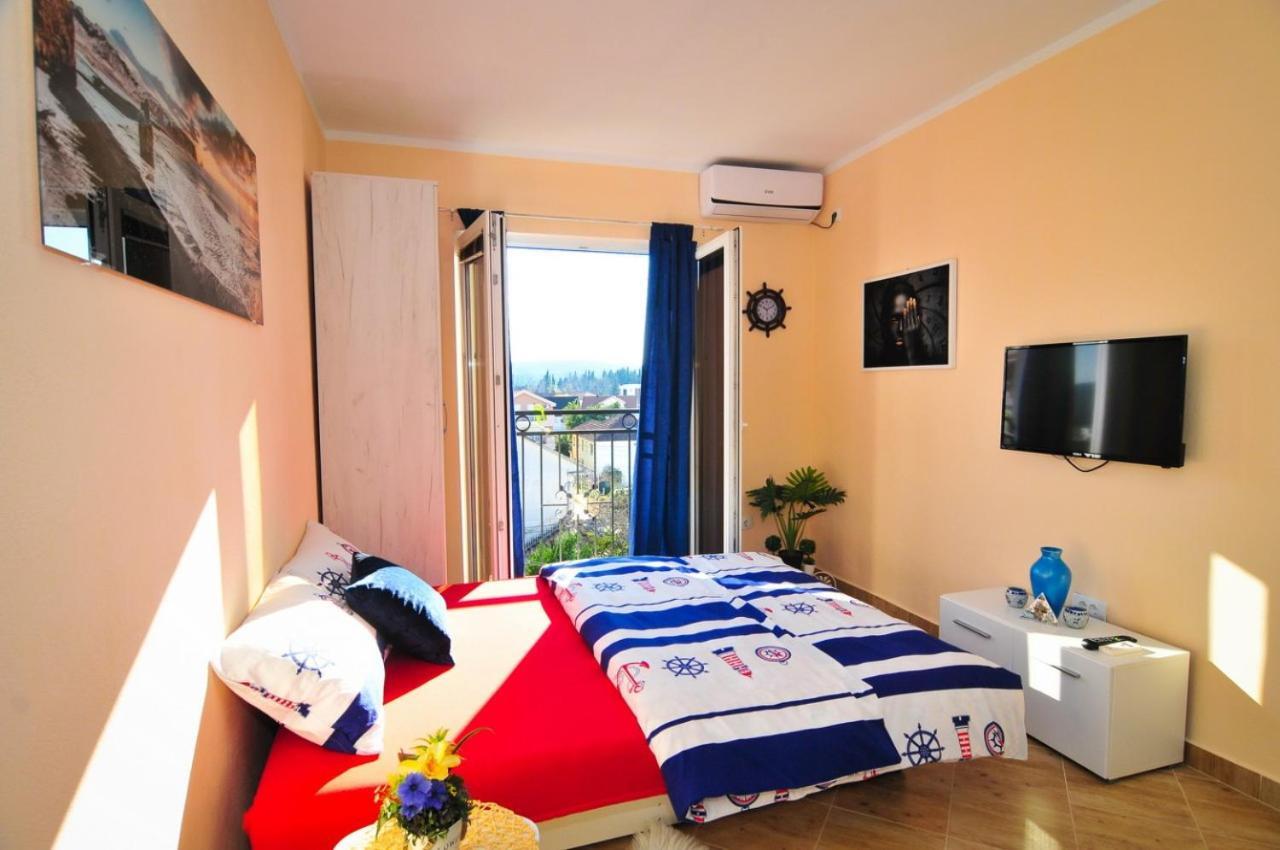 Apartments M&T Tivat Ngoại thất bức ảnh